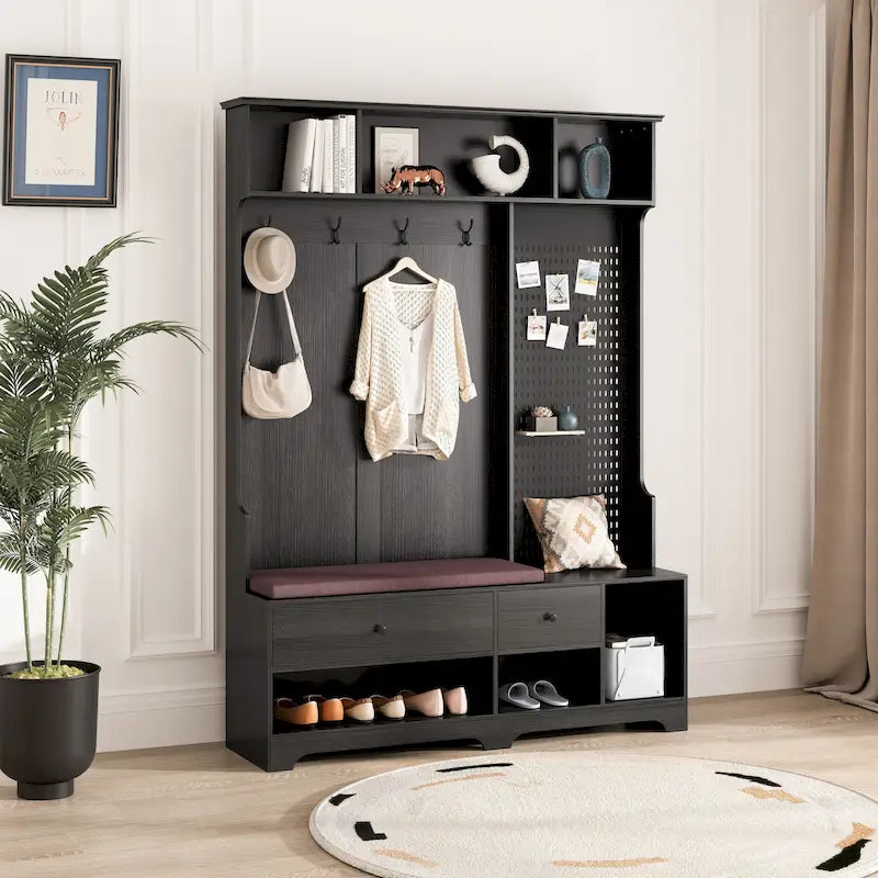 Porte-manteau d'entrée en MDF noir/blanc/marron avec banc à chaussures, panneau perforé, patères et étagères de rangement