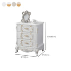 Table de chevet traditionnelle en bois blanc sculpté à 3 tiroirs