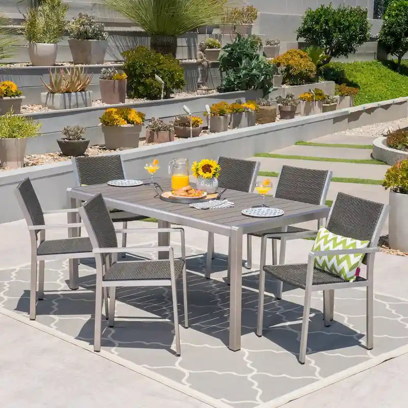 Ensemble de salle à manger extérieur 7 pièces en aluminium Cape Coral de Christopher Knight Home