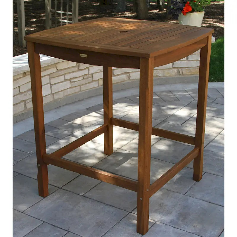 Ensemble de bar 5 pièces Eilaf avec chaises de bar en eucalyptus