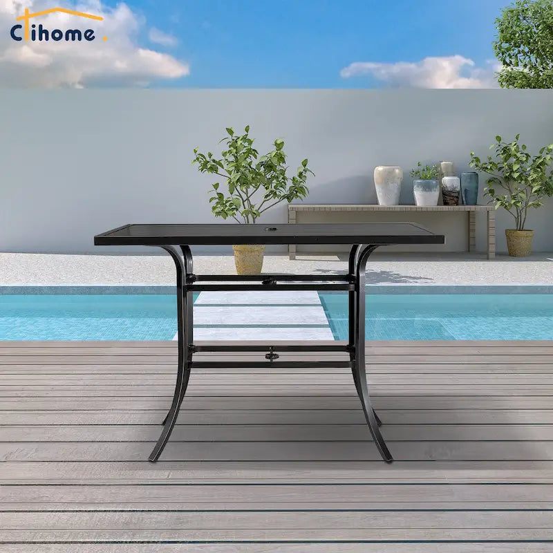 Table à manger Clihome 82/60 po. L en acier et aluminium avec trou pour parasol