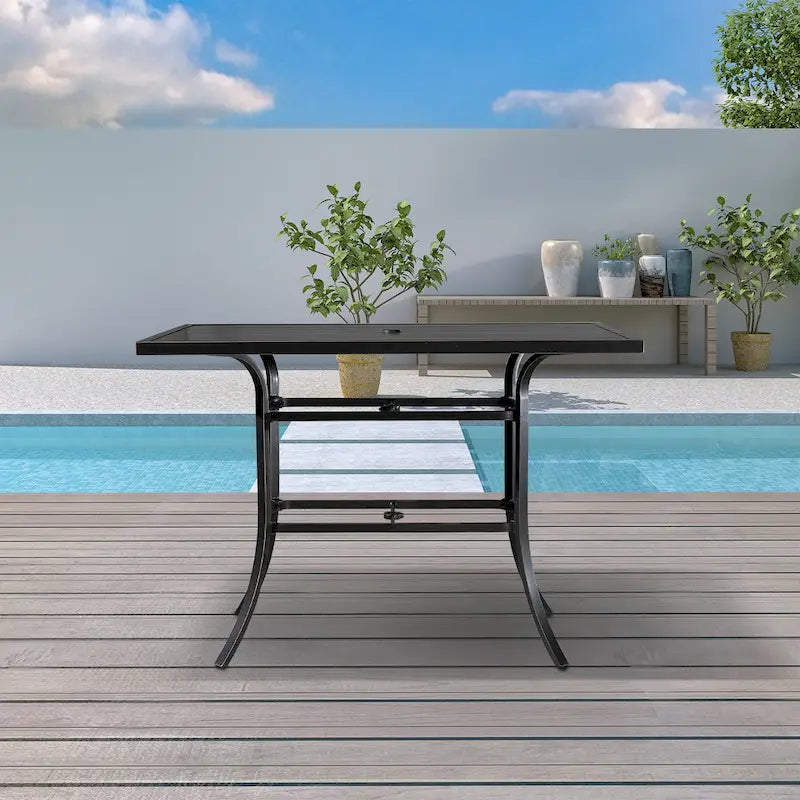Table à manger Clihome 82/60 po. L en acier et aluminium avec trou pour parasol
