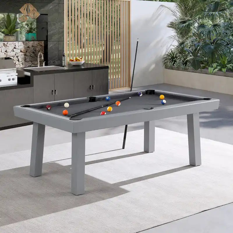 Ensemble de salle à manger avec table de billard extérieure Newport 2,13 m en ardoise avec 2 bancs et accessoires, finition ciment
