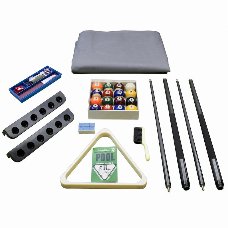 Ensemble de salle à manger avec table de billard extérieure Newport 2,13 m en ardoise avec 2 bancs et accessoires, finition ciment