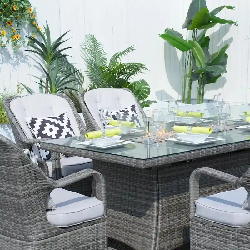 Ensemble table de brasero à gaz rectangulaire en osier pour extérieur avec 6 chaises de Moda Furnishings (housse de pluie incluse)