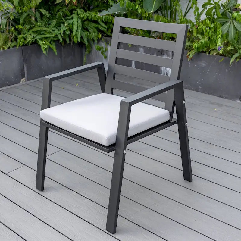 Fauteuil de salle à manger d'extérieur LeisureMod Chelsea en aluminium avec coussins, lot de 4 - 34.84