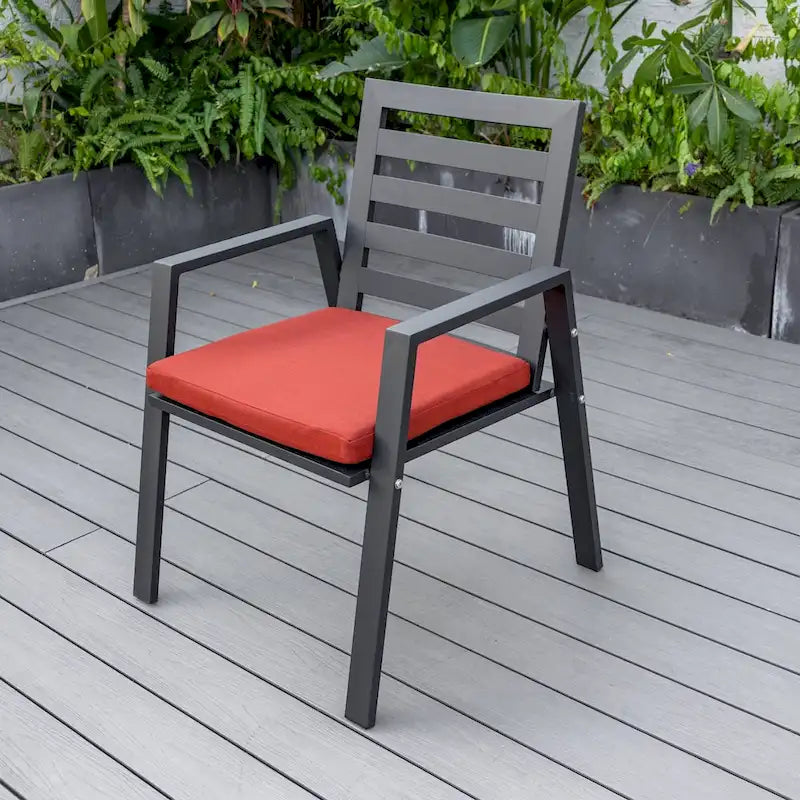 Fauteuil de salle à manger d'extérieur LeisureMod Chelsea en aluminium avec coussins, lot de 4 - 34.84