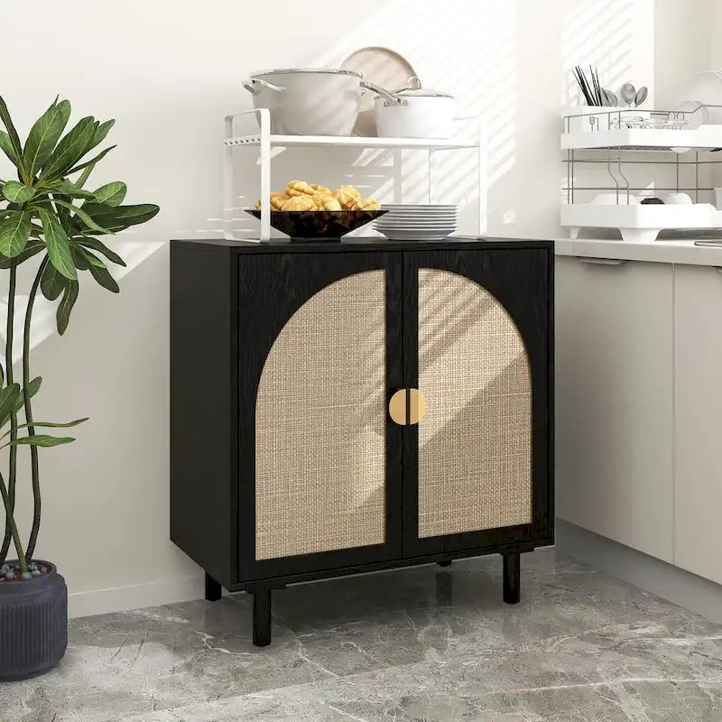 Meuble de rangement à 2 portes en rotin naturel/noir avec étagères réglables et pieds en pin