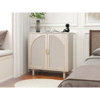 Meuble de rangement à 2 portes en rotin naturel/noir avec étagères réglables et pieds en pin