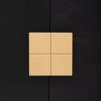 Meuble de rangement 4 portes en MDF et placage de bois, blanc/marine/noir, avec 3 étagères réglables et pieds en fer