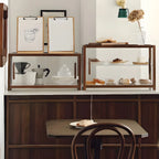 Élégante vitrine de collection en bois avec portes coulissantes